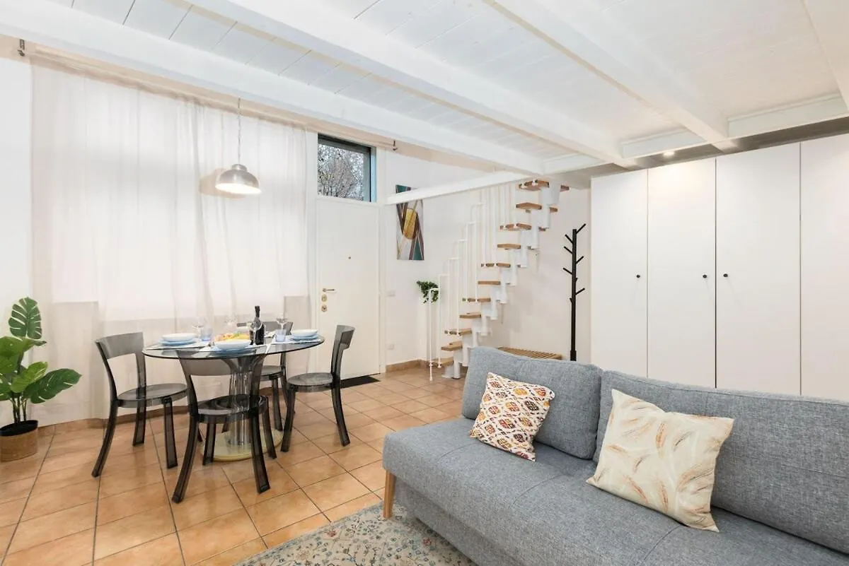Appartement Loft - Duomo 18Min-Free Wifi Ac Metro M1 200M à Milan 0*,